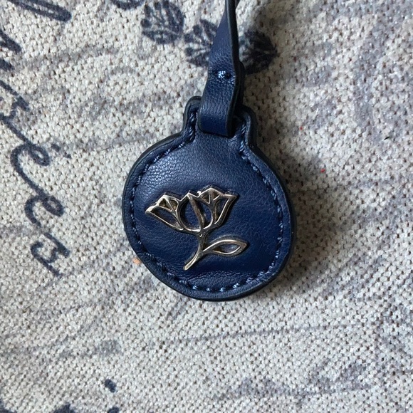 Draper James small blue handbag - Picture 4 of 7